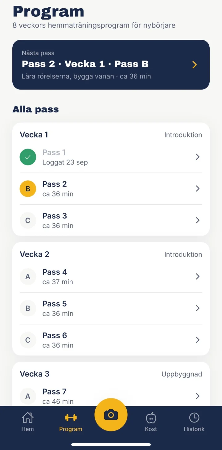 Skärmbild från PT Appen som visar programmet Stark hemma med nästa pass och en lista över veckornas pass.